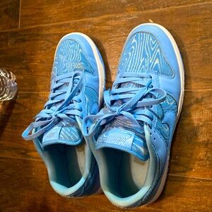 Nike dunk retro PRM UNC University Blue and white